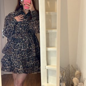 Robe léopard bouffante
